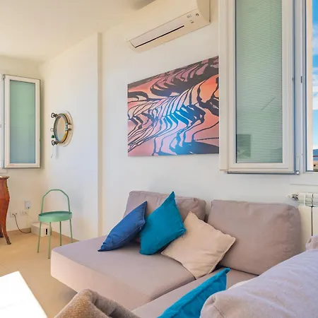Rivierarent La Terrazza Sul Mare * פייטרה ליגורה