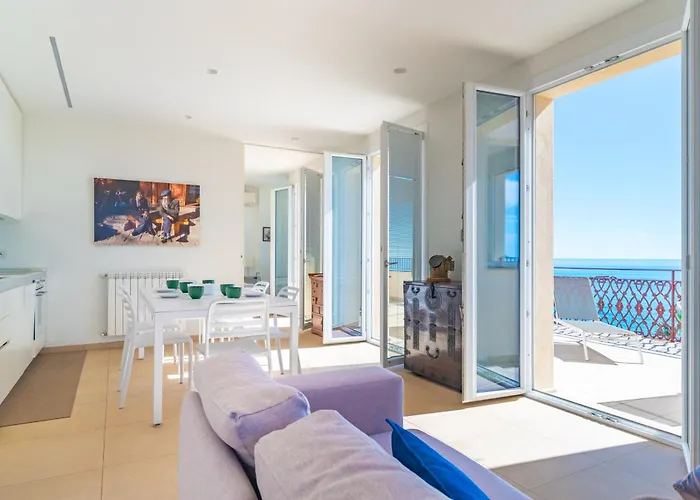 Rivierarent La Terrazza Sul Mare Pietra Ligure